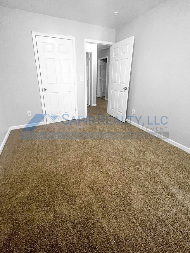 Foto del edificio - 2996 Jonesboro Rd SE