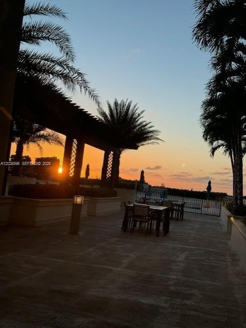 Foto del edificio - 1300 Ponce de Leon Blvd