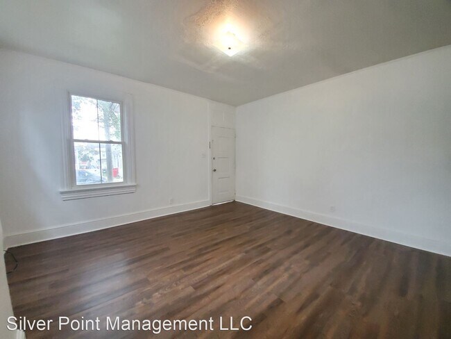 Foto del edificio - 3 br, 1 bath House - 208 Bank St.