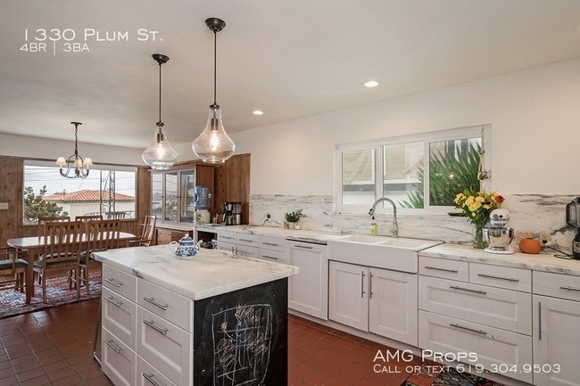 Foto del edificio - Views Views Views Timeless Point Loma Gem