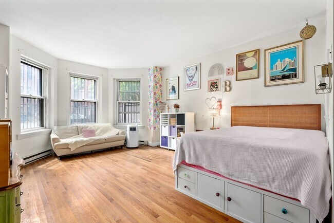 Foto del edificio - 362 Commonwealth Ave