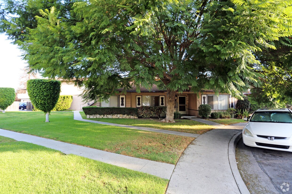 Primary Photo - 16531 Kellog Cir