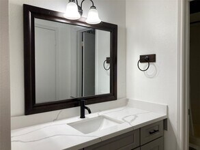 Building Photo - 6500 Harbor Town Dr