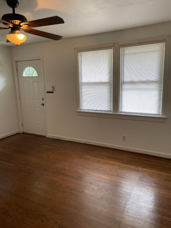 Building Photo - 2212 Beau Ln