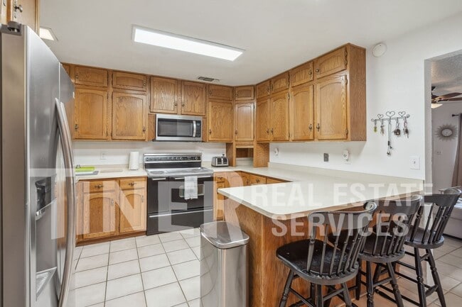 Building Photo - Charming 3 bedroom 2 bath Home. - Tier 3