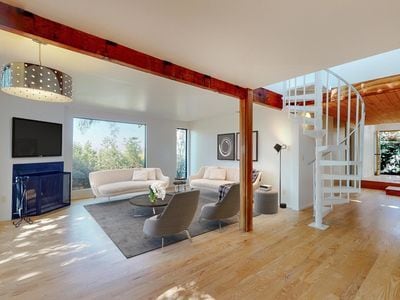 Foto del edificio - 463 Crane Blvd