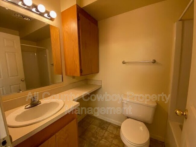 Foto del edificio - 509 E Curtis St