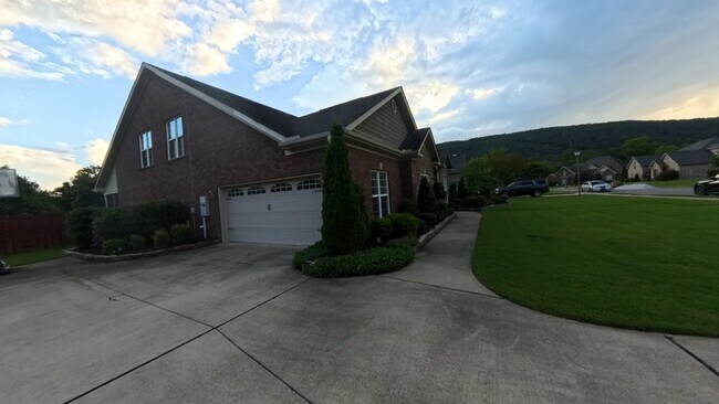 Foto del edificio - 4504 Hampton View Dr