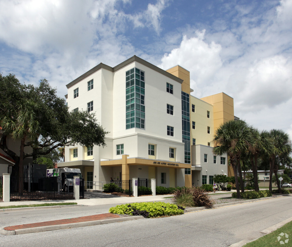 Foto del edificio - Goldstein Hall