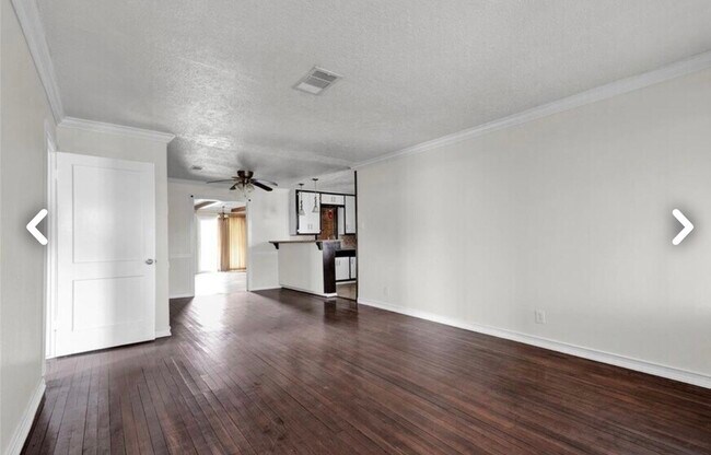 Foto del edificio - 6009 Maple St