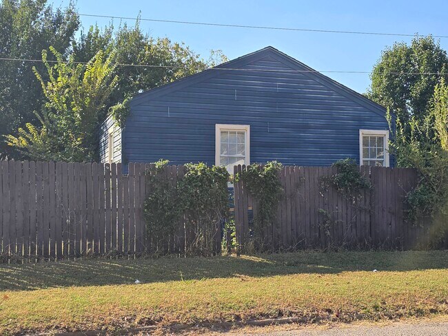 Foto del edificio - 3100 NW 33rd St