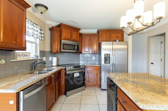 Building Photo - 515 Palm Breeze Dr