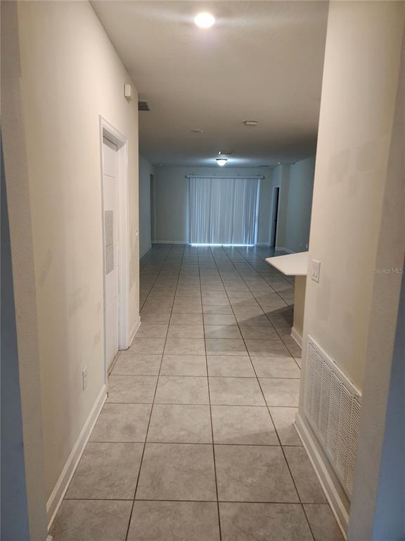 Building Photo - 741 Simone Ct