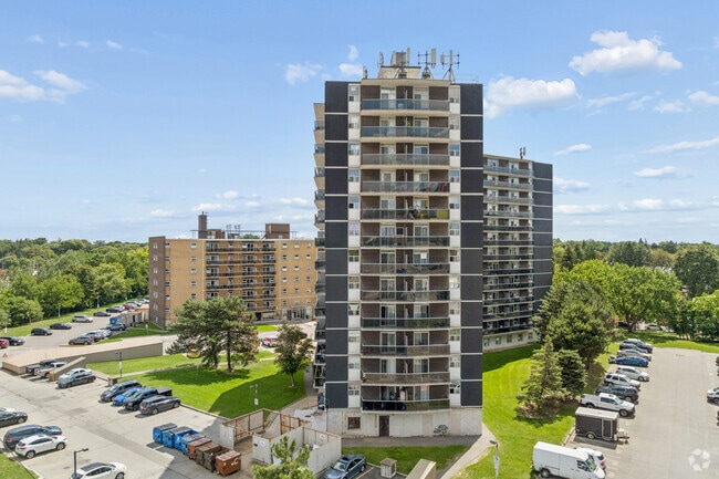 Primary Photo - St. Andrews Towers East