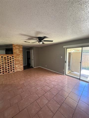 Foto del edificio - 708 E Pecan St