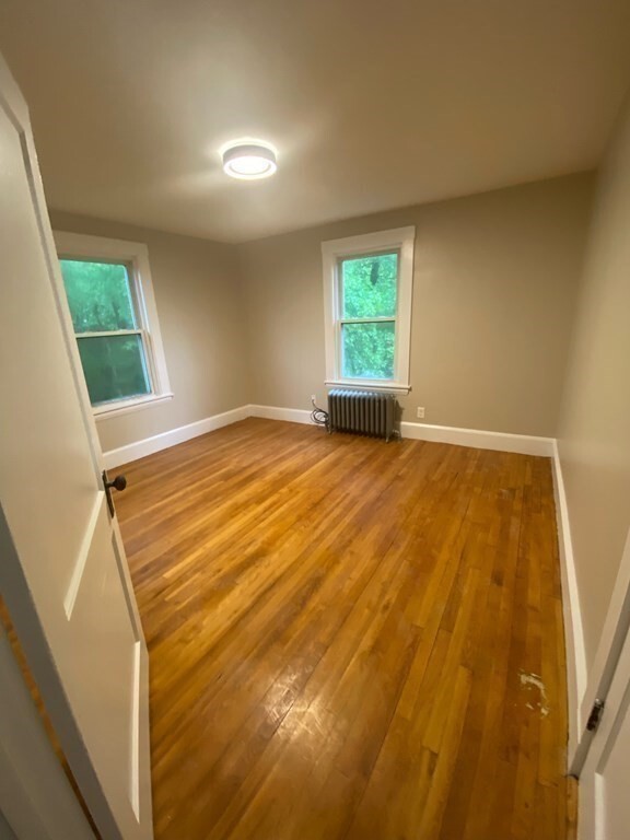 Building Photo - 47 Worcester Ln