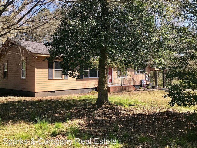 Foto del edificio - 3 br, 2 bath House - 177 Second Ave