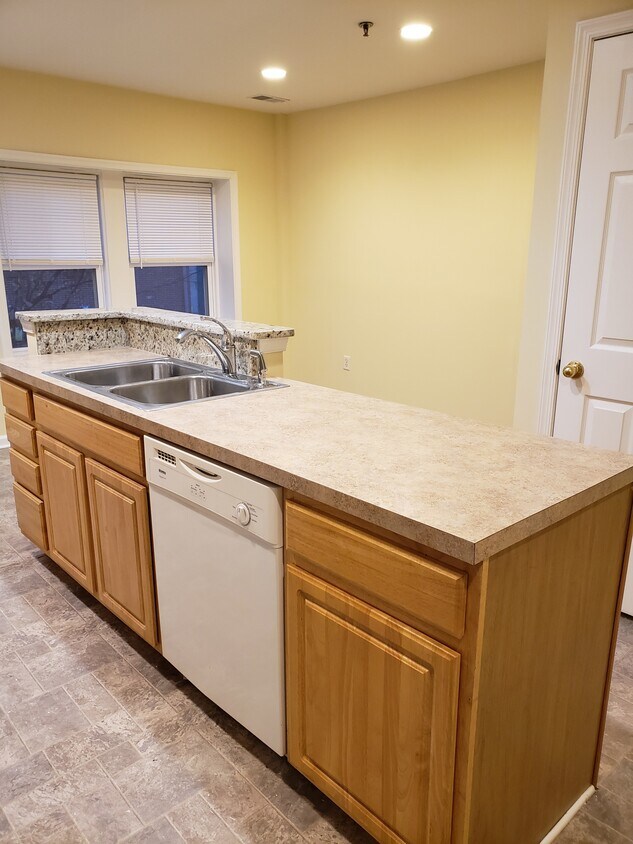 Kitchen Island - 301 W 8th St