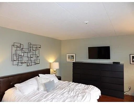 Foto del edificio - 165 Quincy Shore Dr