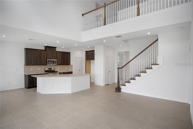Building Photo - 5719 Maidenstone Way