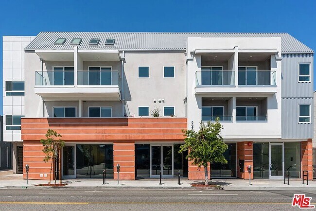 Foto del edificio - 2336 Westwood Blvd