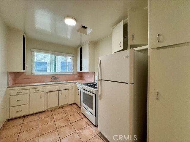 Building Photo - 122 Croft Ave