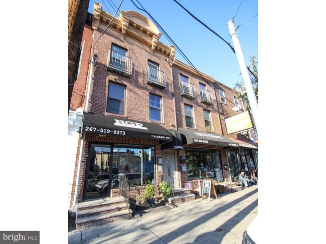 Foto del edificio - 5-7 W Girard Ave