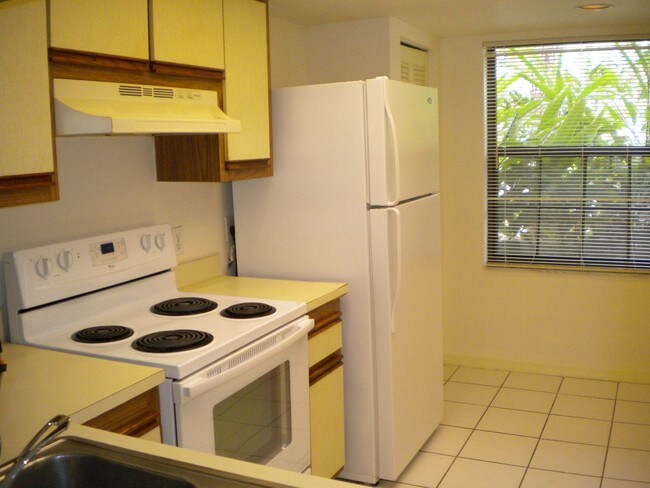 Foto del edificio - 905 Augusta Blvd