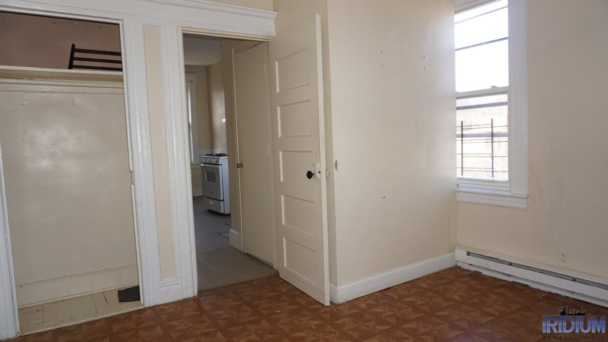 Foto del edificio - 689 Sanford Ave