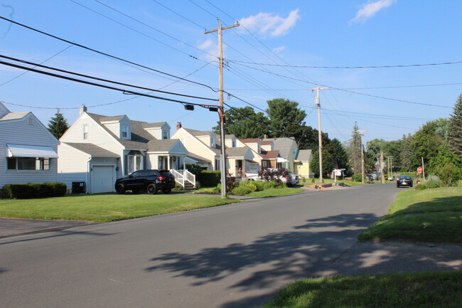 Quiet, well maintained street. - 425 Melrose St