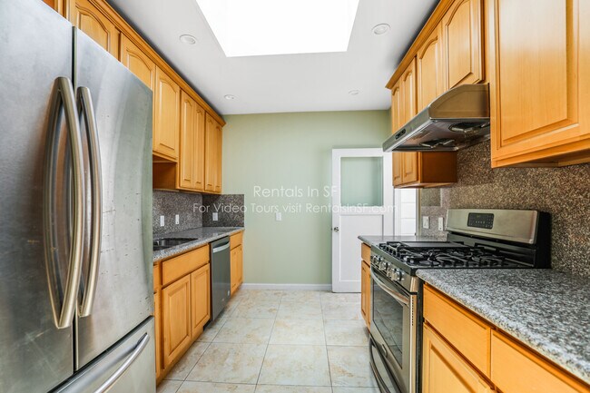 Foto del edificio - 866 30th Ave