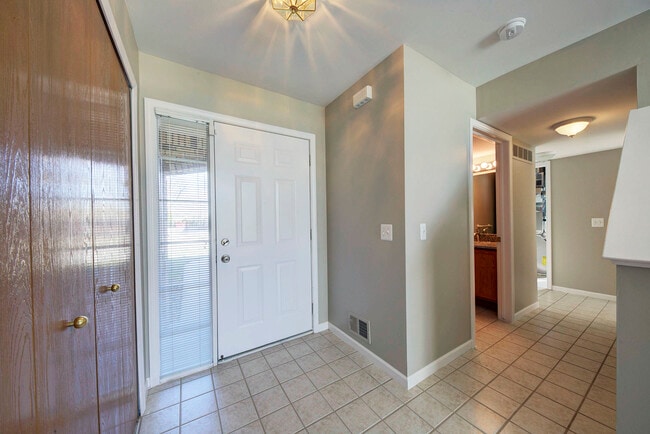 Building Photo - 15111 Fairfield St