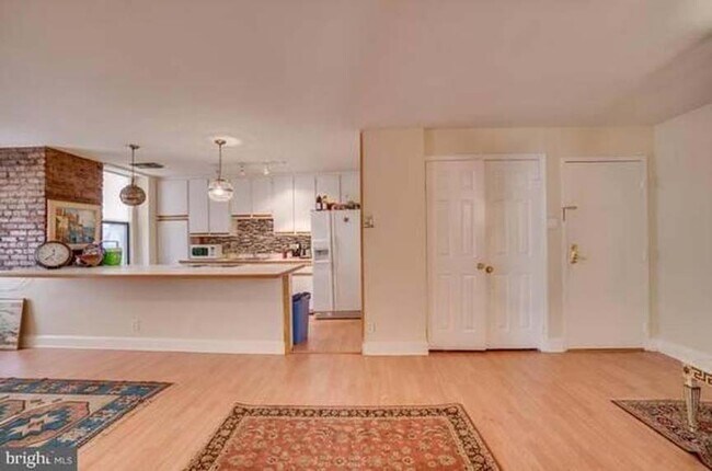 Building Photo - 1316 New Hampshire Ave NW