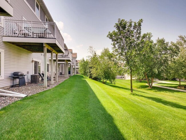 Building Photo - 15578 Crab Apple Ln