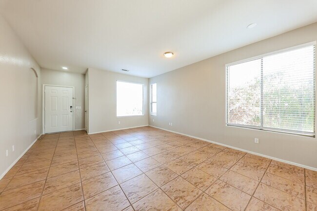 Foto del edificio - 6651 W Townley Ave