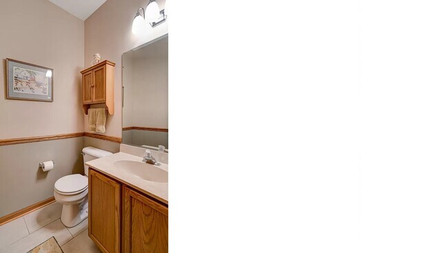 2nd bthrm - 2962 Savannah Dr