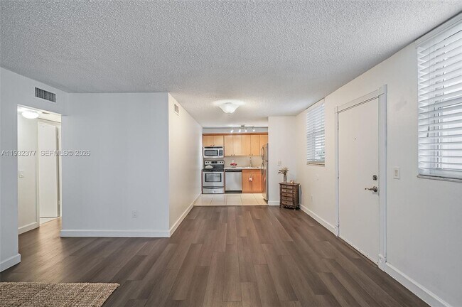 Foto del edificio - 1801 S Treasure Dr