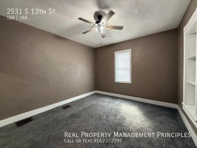 Foto del edificio - 2531 S 13th St