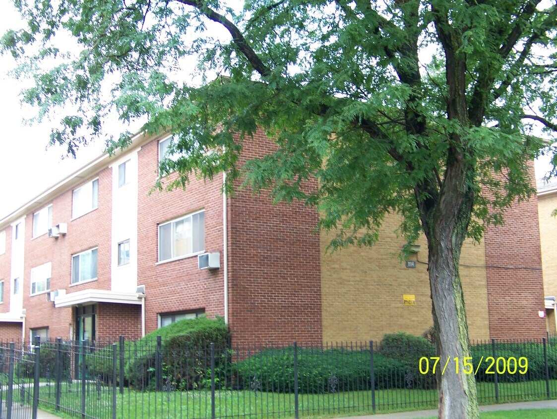 Primary Photo - 11114 S Homewood Ave