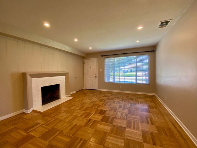 Building Photo - Updated Santa Clara Home with Large Backyard