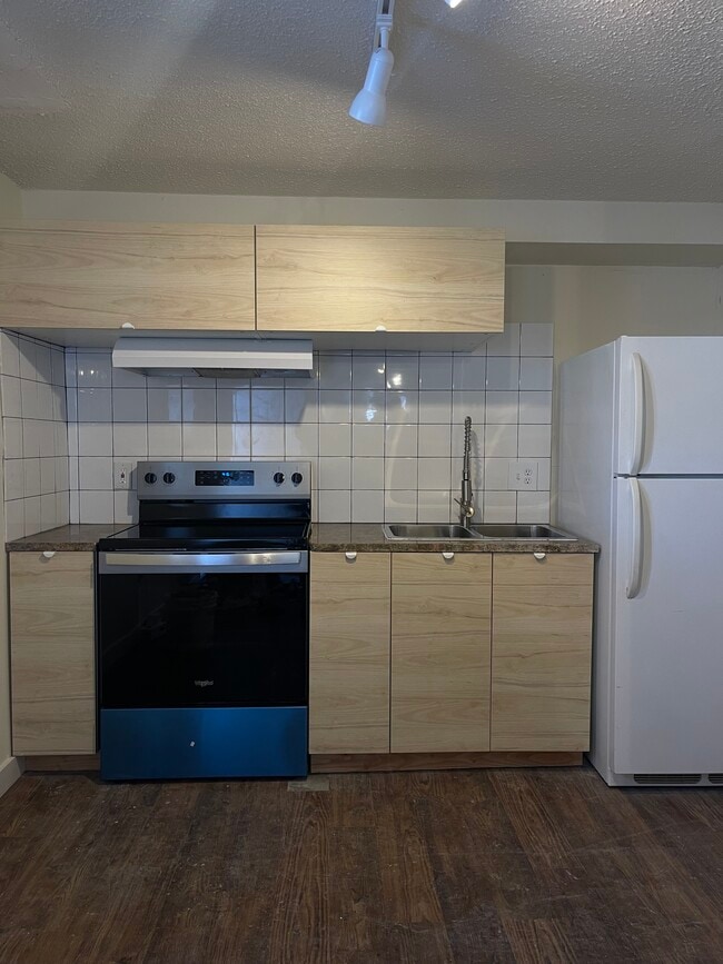 Photo - 815 N Pleasant St House