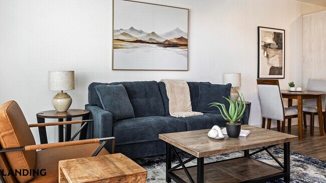 Building Photo - 1760 S Crismon Rd