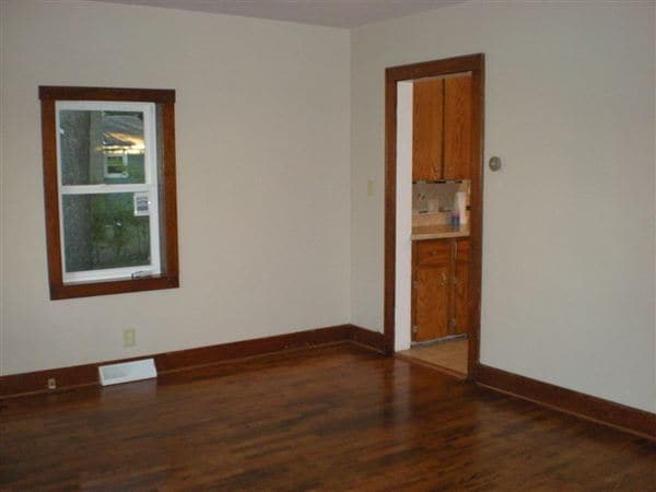 Building Photo - 1665 Ada Ave