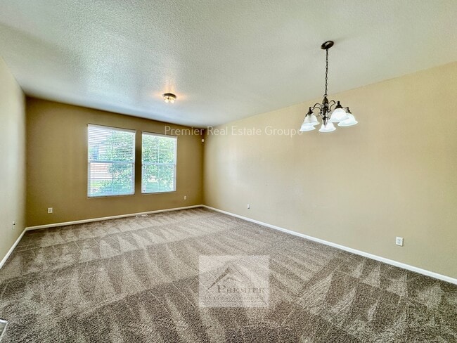 Building Photo - 7446 Sandy Springs Point