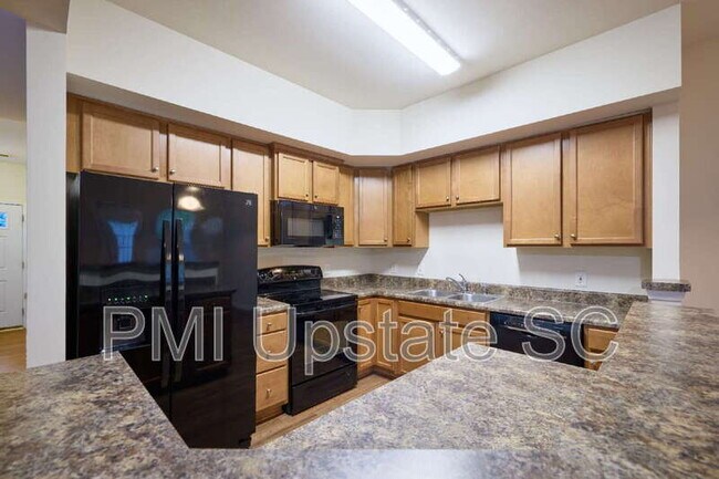 Foto del edificio - 457 Woodbark Ct