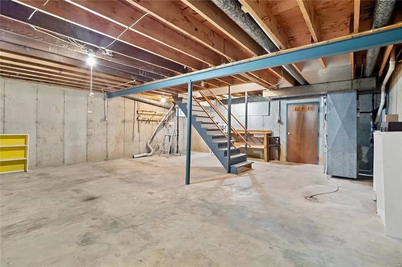 10142 Buffton Dr, St. Louis, MO 63123 Room for Rent in St. Louis, MO