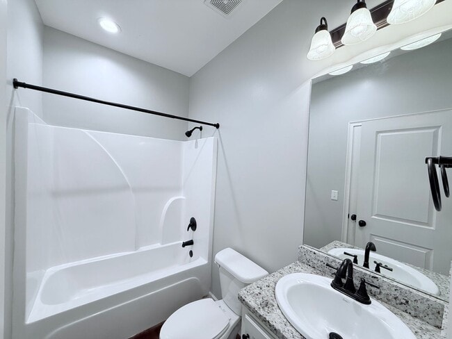 Building Photo - 103 Private Rd 4017