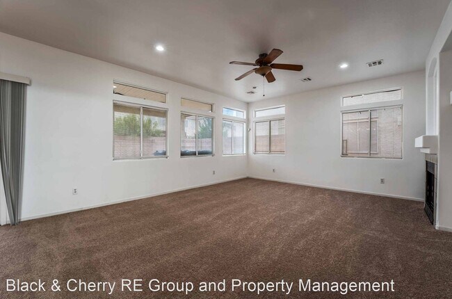 Building Photo - 6 br, 4.5 bath House - 325 Finch Ridge Ave