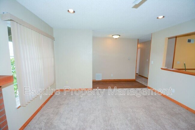 Foto del edificio - 730 Jay Ave