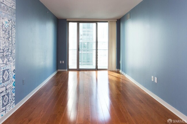 Building Photo - 355 1st St